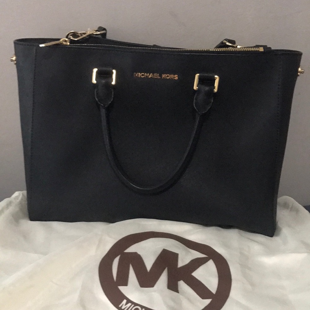 Micheal Kors bag